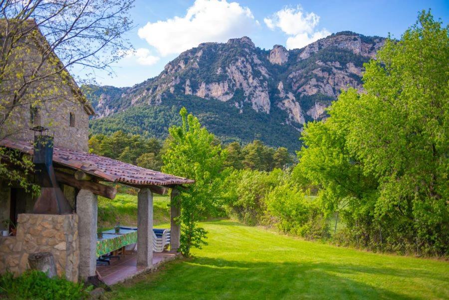 Complex Rural Can Caubet Berga Buitenkant foto