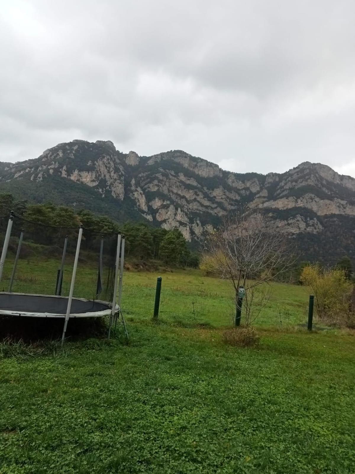 Complex Rural Can Caubet Berga Buitenkant foto